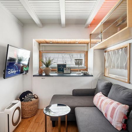 Hgtv Featured Tiny Home W Hot Tub Near East 6Th St Austin Zewnętrze zdjęcie