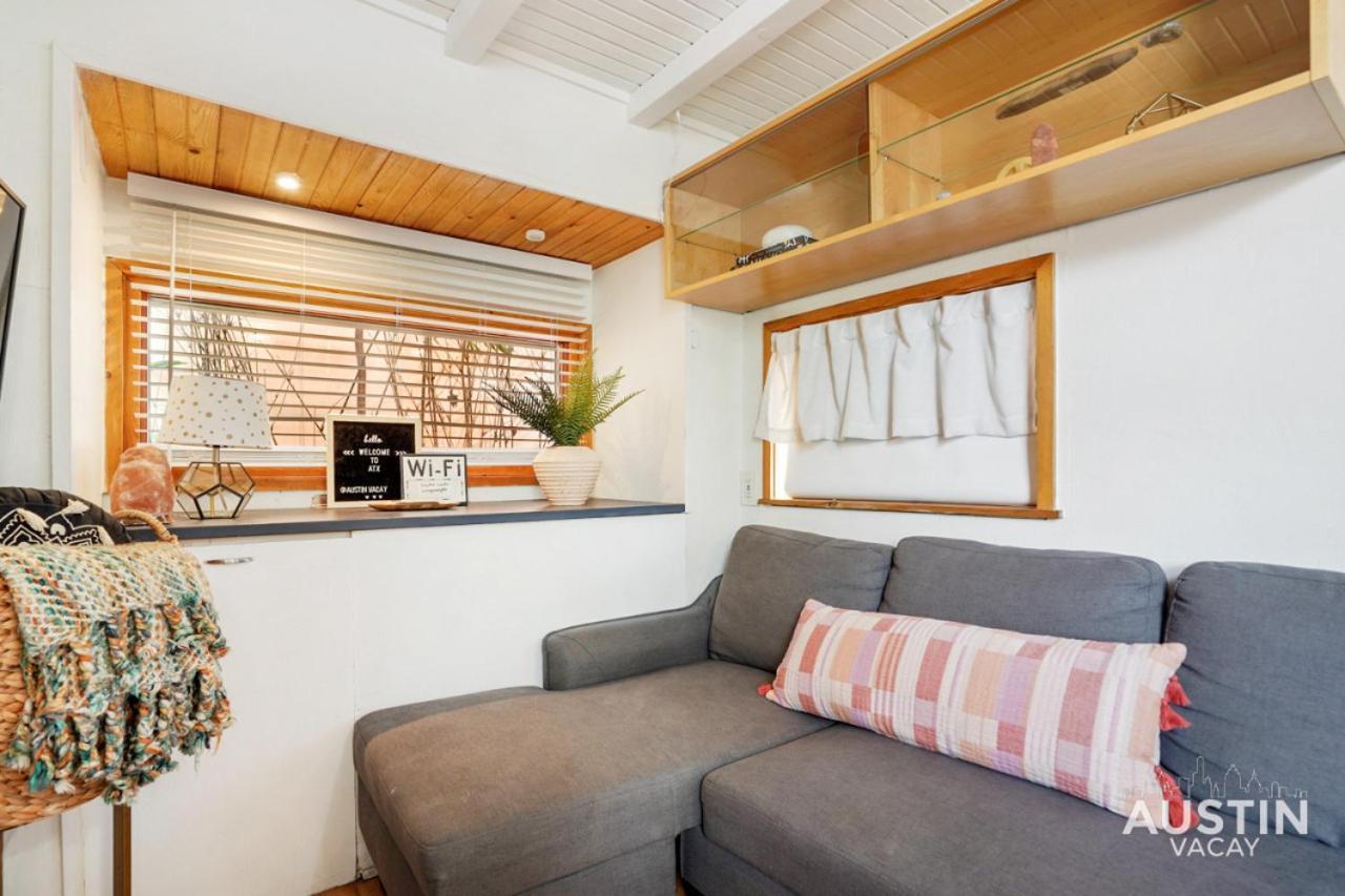 Hgtv Featured Tiny Home W Hot Tub Near East 6Th St Austin Zewnętrze zdjęcie