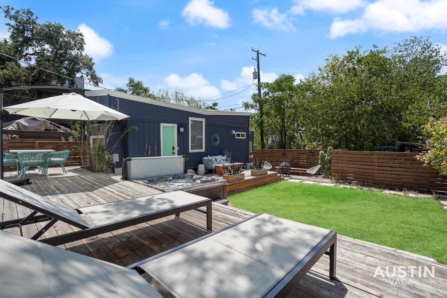 Hgtv Featured Tiny Home W Hot Tub Near East 6Th St Austin Zewnętrze zdjęcie