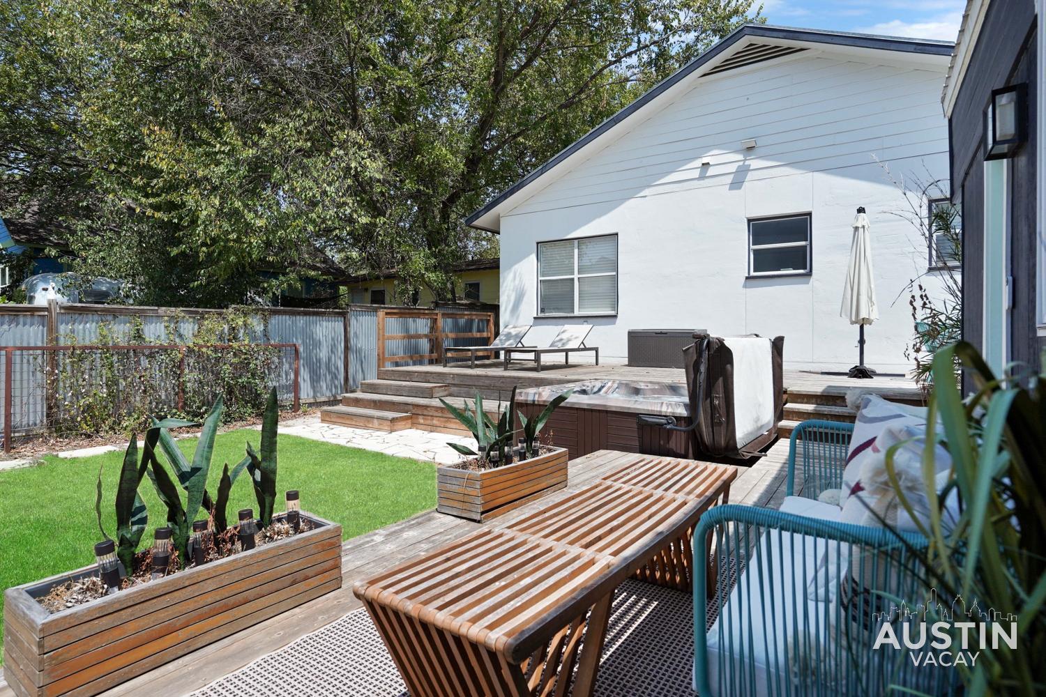 Hgtv Featured Tiny Home W Hot Tub Near East 6Th St Austin Zewnętrze zdjęcie